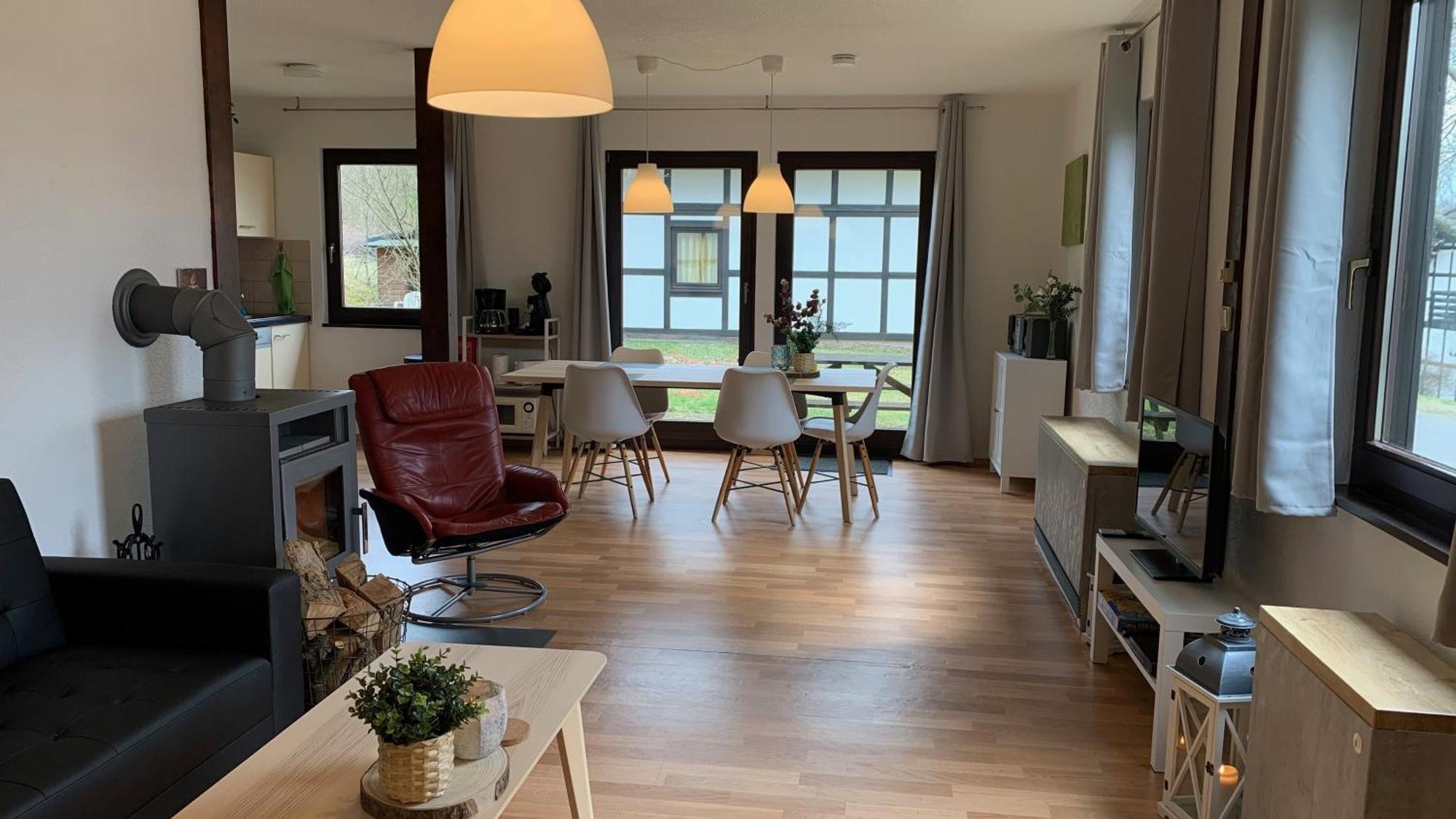 Ferienwohnung Mimo Direkt Am Waldrand Frankenau Esterno foto
