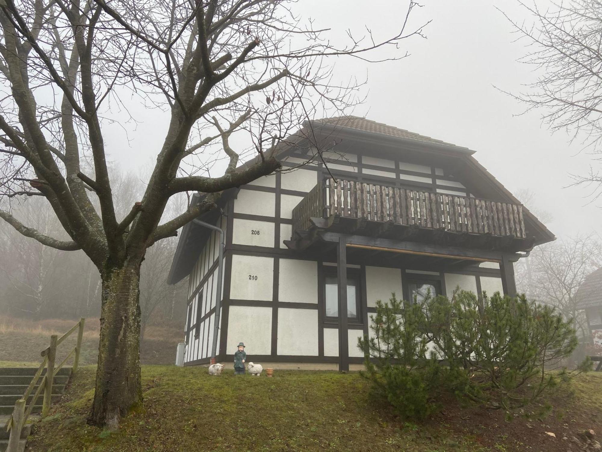Ferienwohnung Mimo Direkt Am Waldrand Frankenau Esterno foto